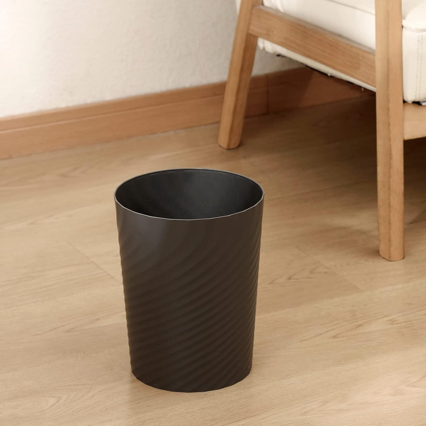 UUJOLY Plastic Small Trash Can Wastebasket, Garbage Container Basket for Bathrooms, Laundry Room, Kitchens, Offices, Kids Rooms, Dorms, Dark Grey, 1.8 Gallon