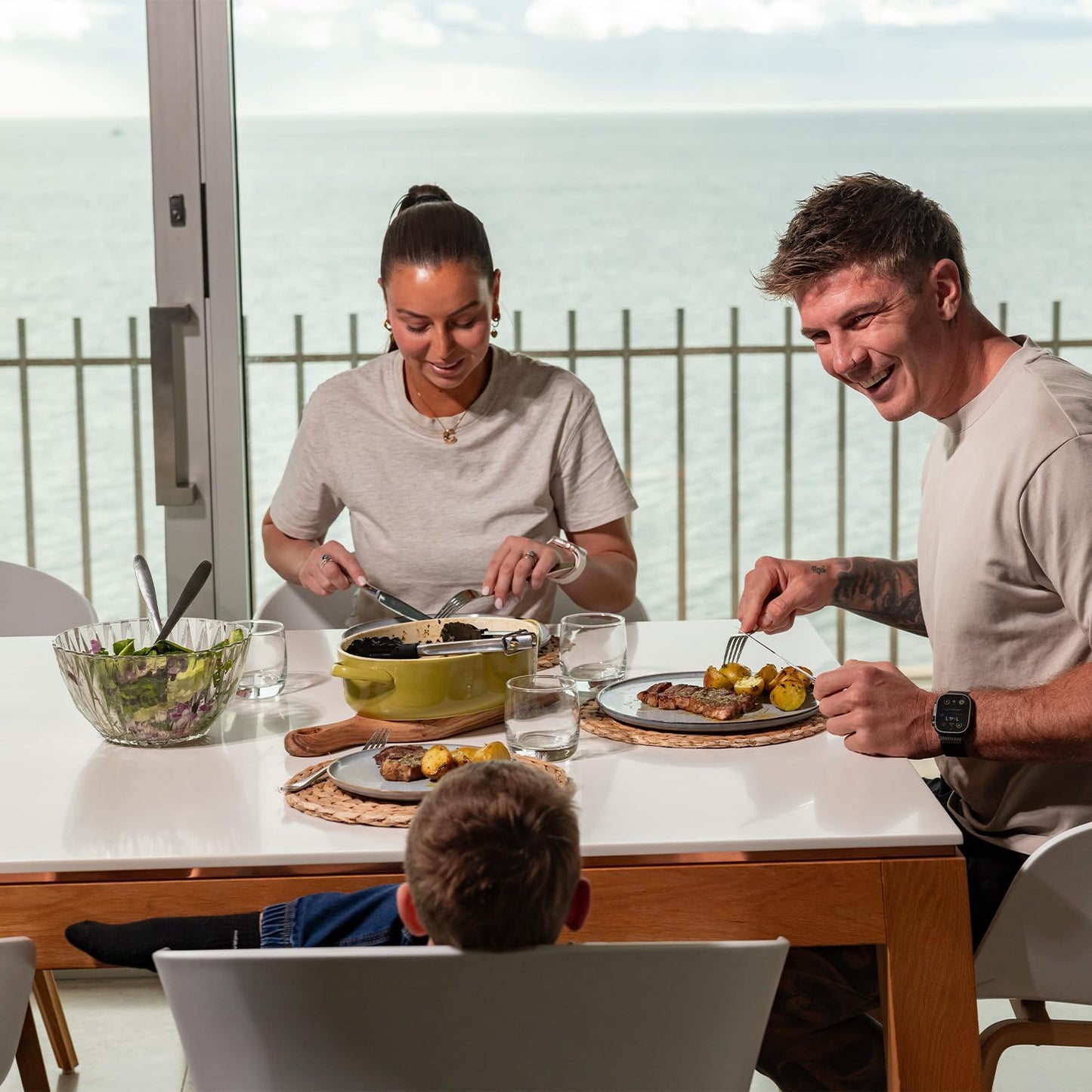 TrendPlain 16oz/470ml Blue Glass Olive Oil Sprayer for Cooking - 2 in 1 Olive Oil Dispenser for Kitchen Gadgets, Air Fryer, Salad, and BBQ - Navy