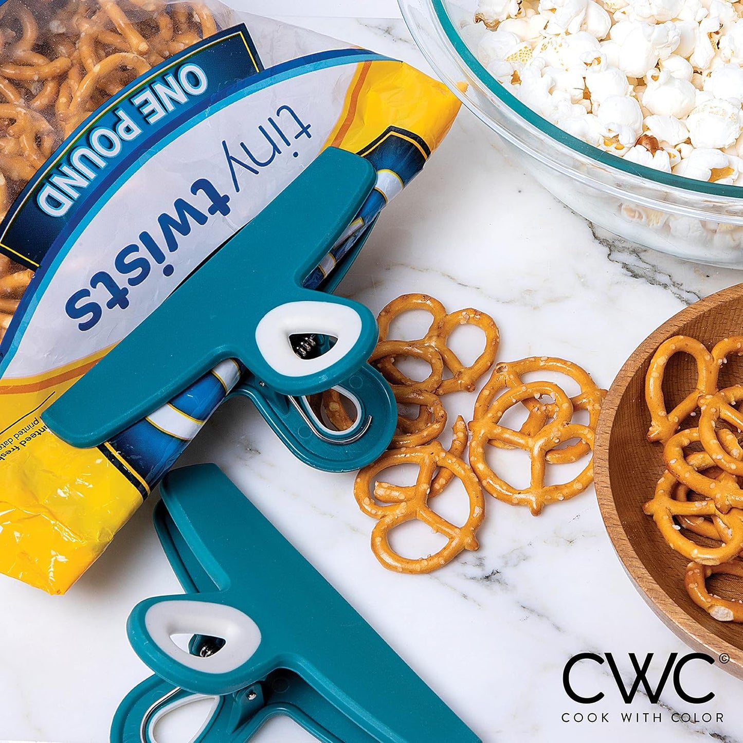 COOK WITH COLOR Bag Clips - Heavy Duty Chip and Refrigerator Magnet Clips for Food Storage with Air Tight Seal Grip, Teal and Mauve, Pack of 4 Large