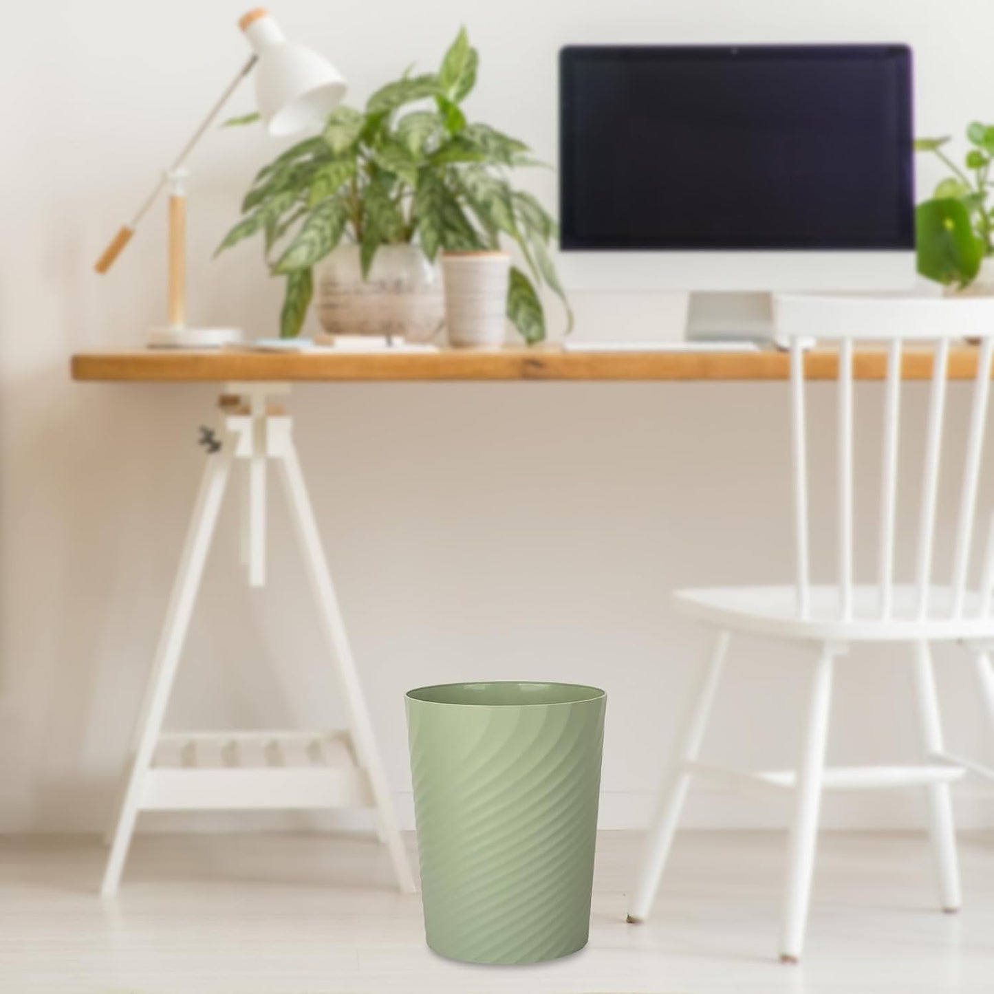 UUJOLY Plastic Small Trash Can Wastebasket, Garbage Container Basket for Bathrooms, Laundry Room, Kitchens, Offices, Kids Rooms, Dorms, 3.5 Gallon, Mint Green