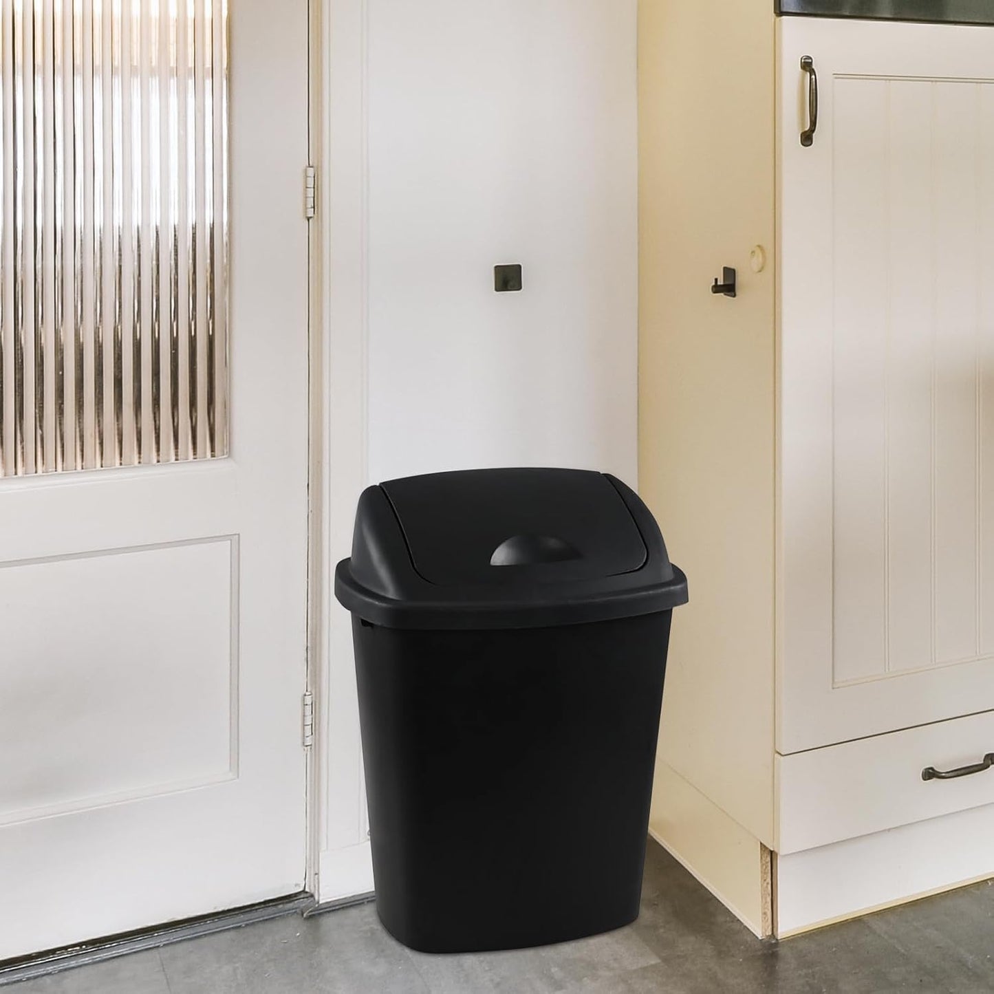 25 Liter Plastic Swing-Top Trash Can, 4-Pack Swing Lid Waste Can, Black