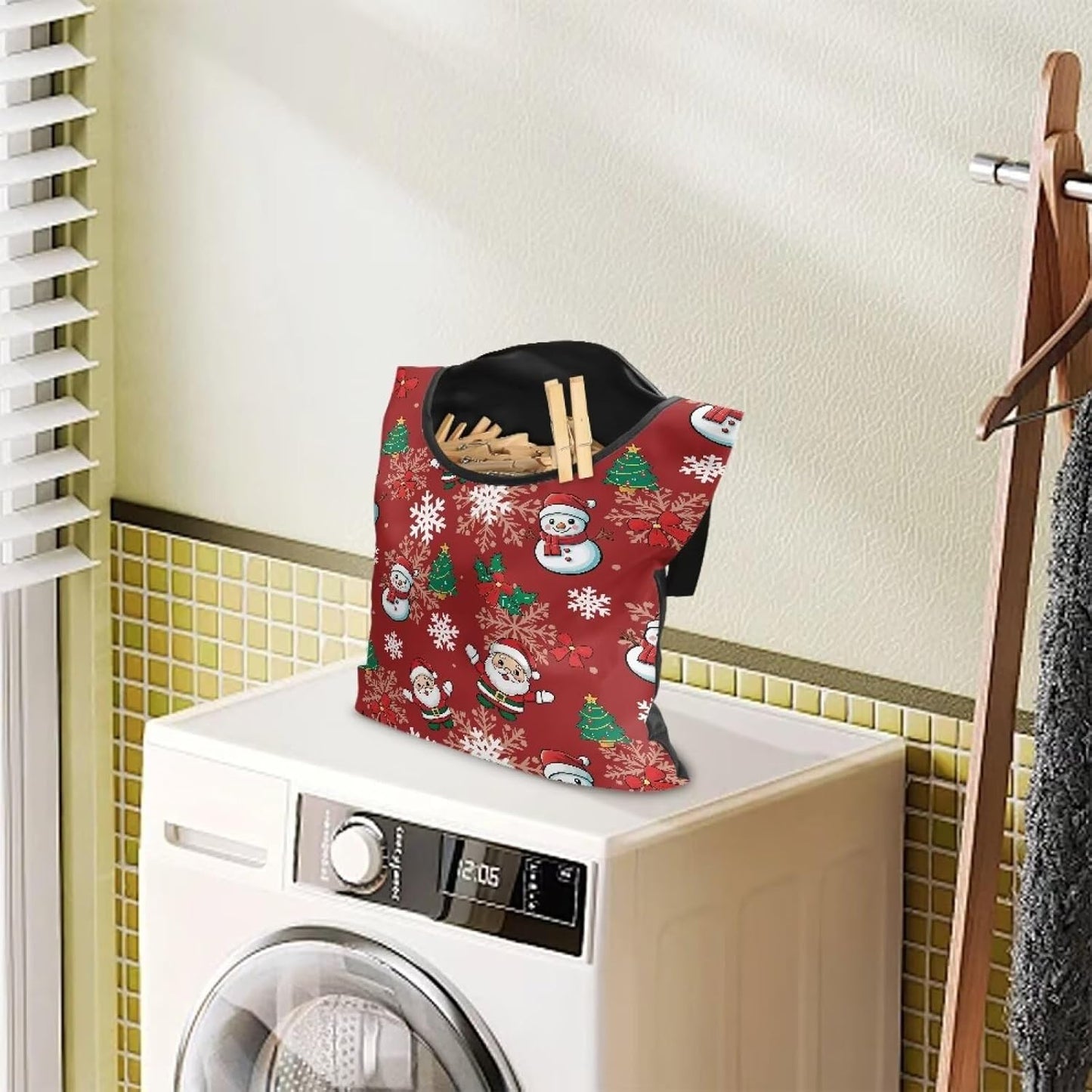 Christmas Theme Handy Clothespin Bags Maple Leaf Space-Saving Clothespin Storage Hanger Bag, Hanging Storage Organizer with Hanging Rope for Indoor and Outdoor Supply