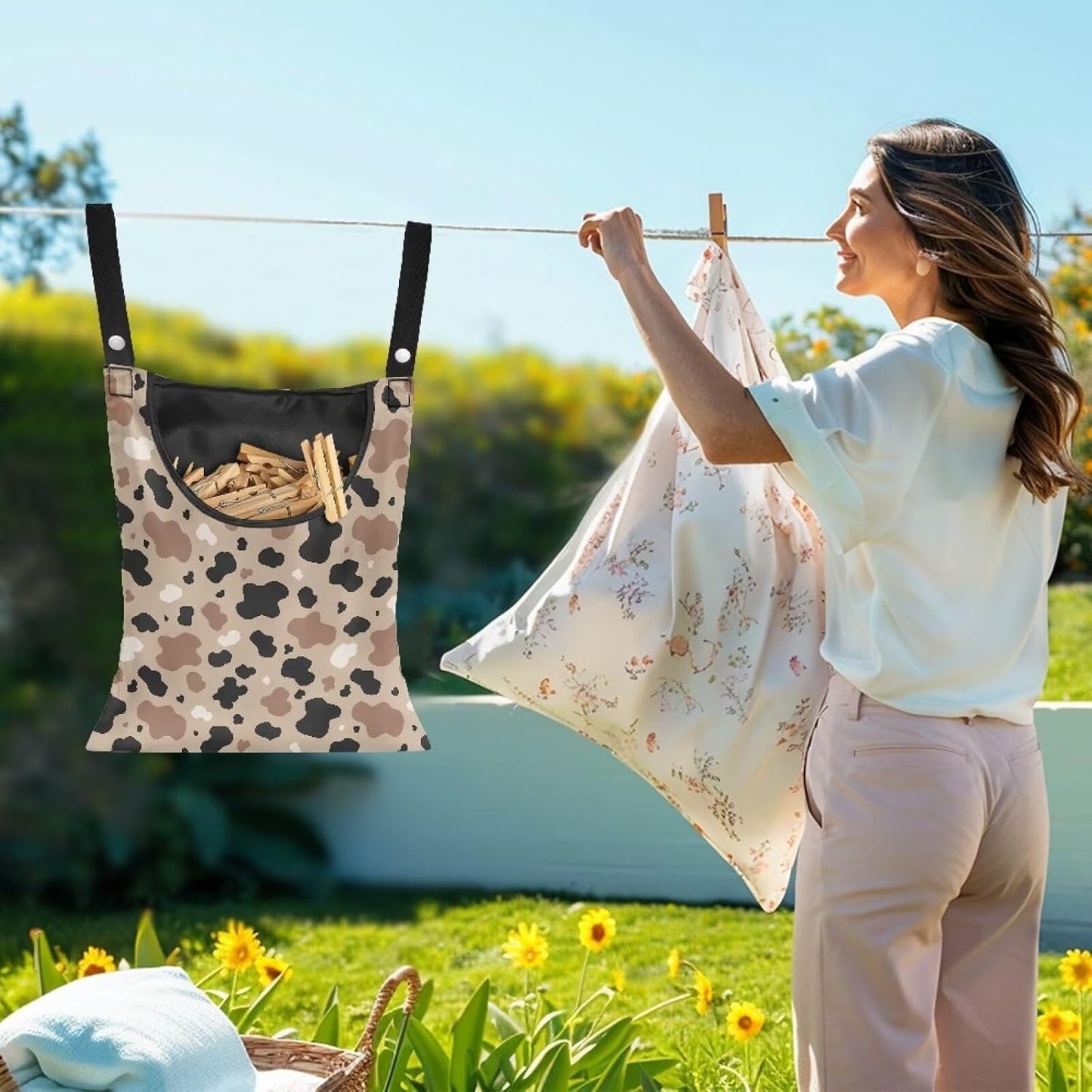 Clothes Pin Hanging Bag, Clothes Pins Bag Holder Outdoor Stylish Clothespin Bag with Hanging Rope for Clothespin - Cow Pattern