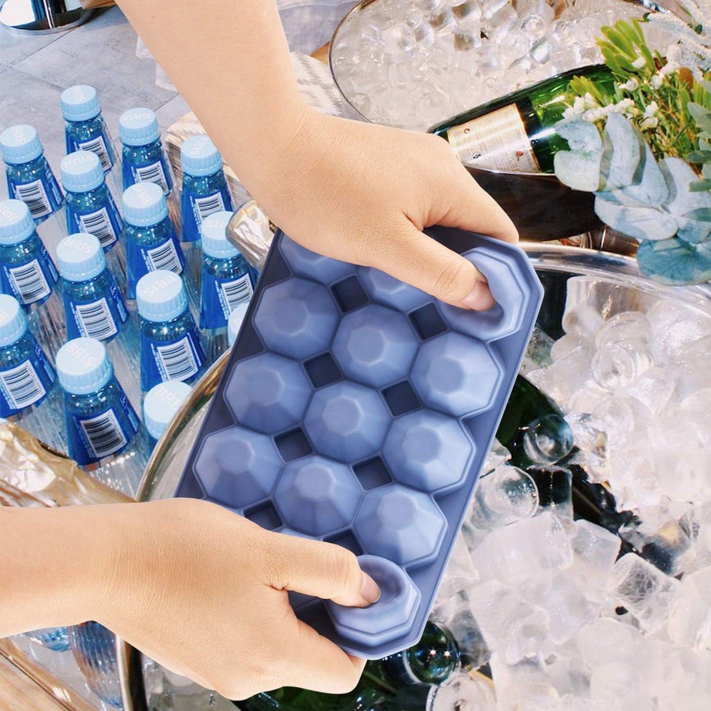 Ice Cube Trays with Silicone Lid, 15 Grid Diamond Shaped Ice Tray Easy Release Stackable Ice Cube Mold, 2 Pack (Grey Blue+Green)