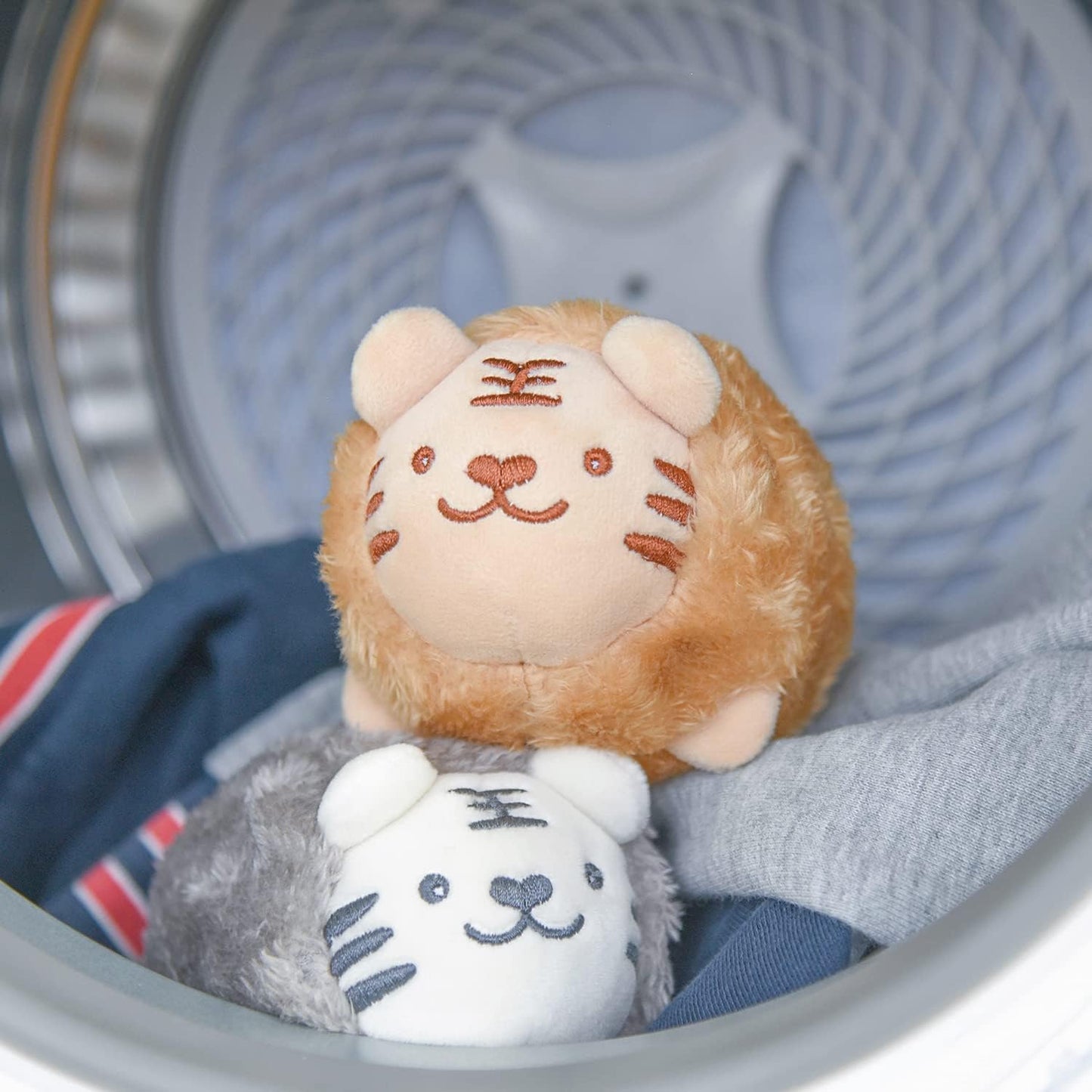 XL Size Wool Dryer Balls 6 Pcs - Over 2000 Loads,Lovely Tiger Appearance-Reusable,Hypoallergenic Baby Safe & Chemical Free to Reduce Sticky Wool When Drying & Shorten Drying Time…