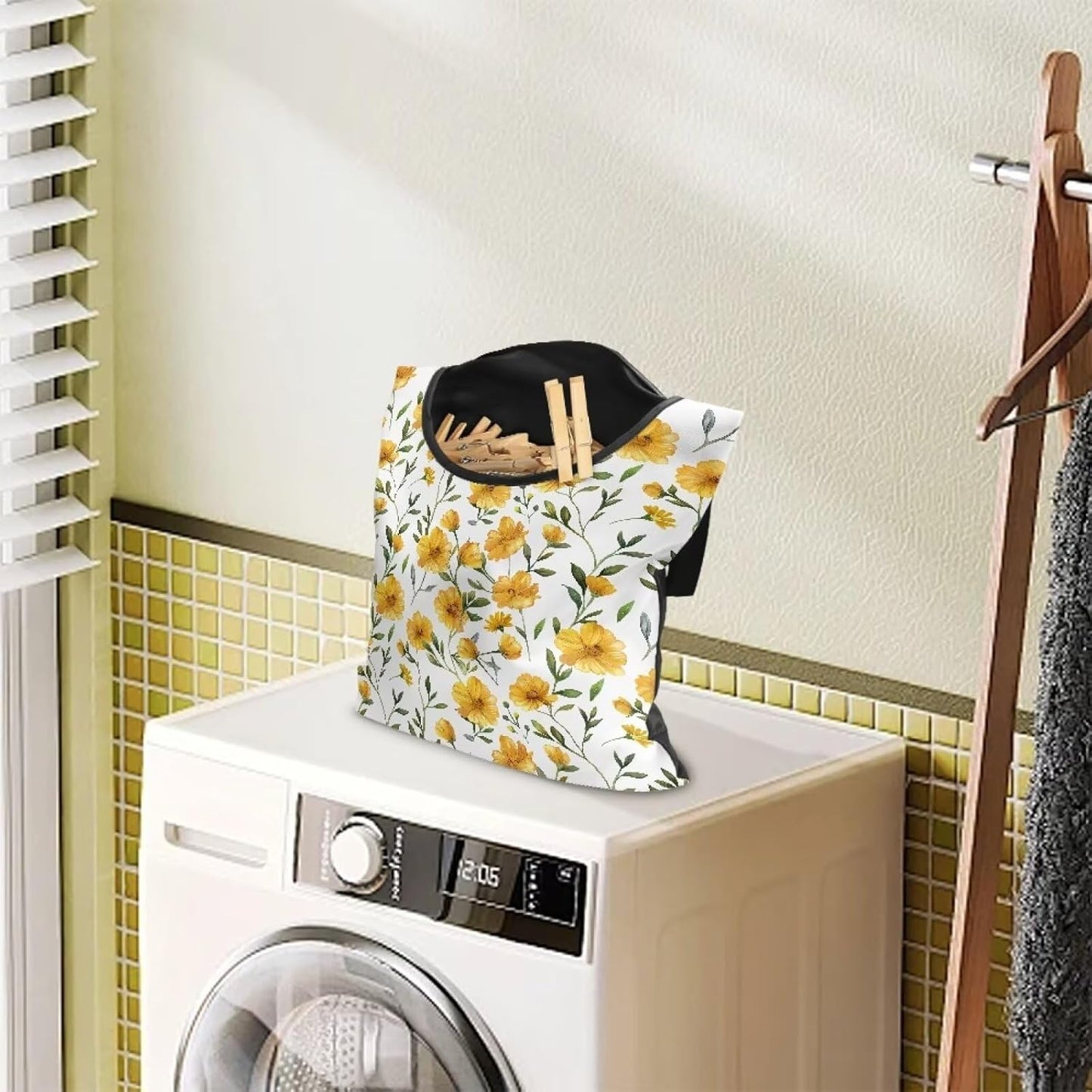 Yellow Floral Clothespin Bag Space-Saving Laundry Hanging Storage Organizer Clothes Pin Hanging Bag with Rope Holds 100 Clothes Pins for Clothesline Outdoor Clothespin Accessory Bag