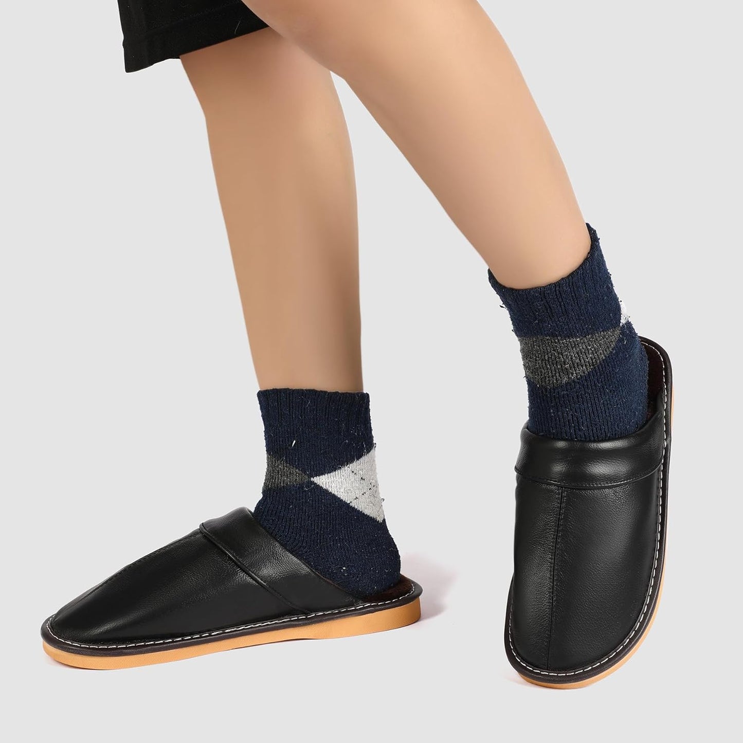 Slippers for Women Men, Genuine Leather Slippers Indoor Outdoor, Fuzzy Bedroom House Shoes for Women Men, Plush Lining Womens Sandals Slip-on