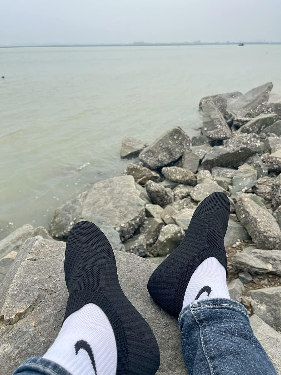 QZKDM Lightweight Slip on Grip Indoor House Slippers Barefoot Non Slip Home Exercise Yoga Shoes for Men Women