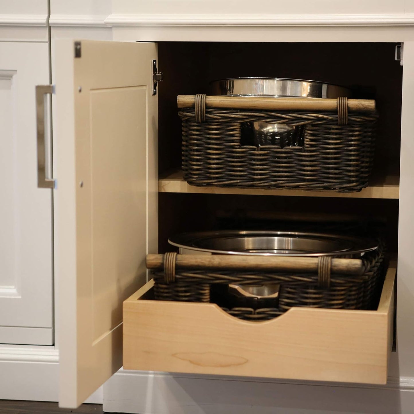 The Basket Lady Low Pole Handle Wicker Storage Basket, Small, 15 in L x 9 in W x 5 in H, Antique Walnut Brown