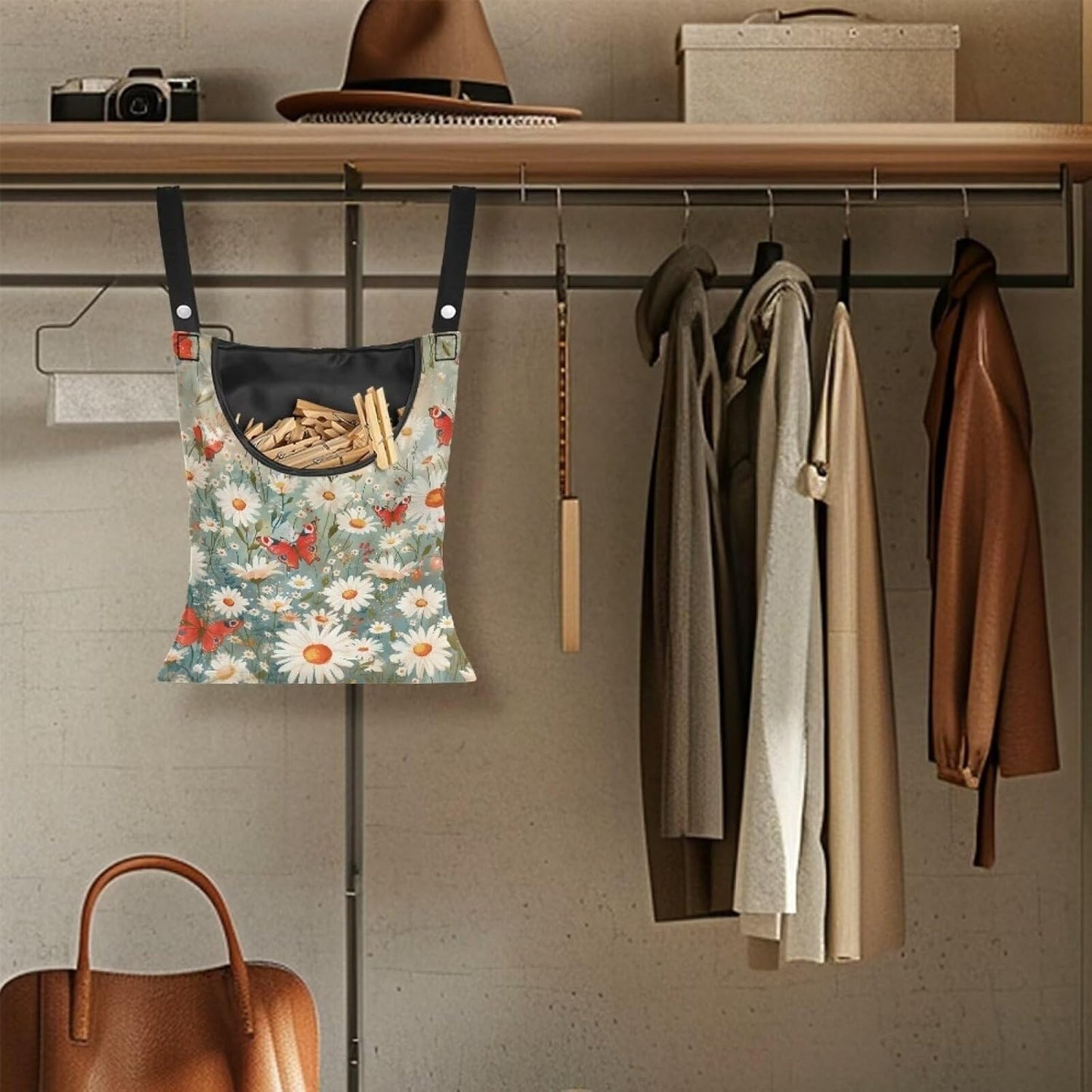 Daisy Clothespin Bag Butterfly Laundry Hanging Storage Organizer Clothes Pin Hanging Bags with Rope Clothespin Holder with an Space-Saving Opening for Clothesline Outdoor