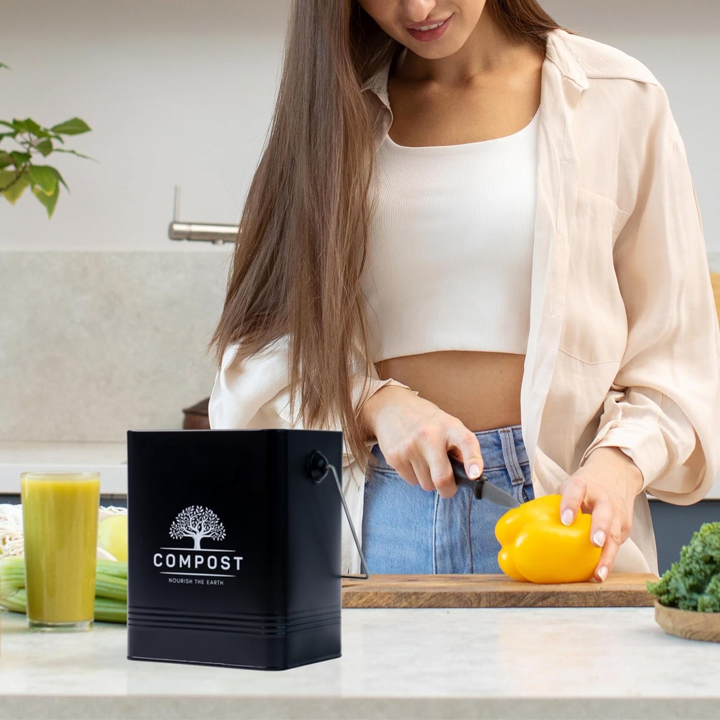 PERFNIQUE Kitchen Compost Bin, 1.7 Gallon Countertop Compost Bin with Lid, Indoor Compost Bin Includes 2 Carbon Filters, Small Compost Bucket, Food Waste Bin for Kitchen with Trash Bags (Matte Black)