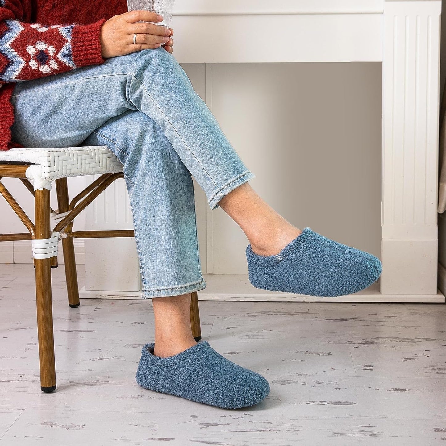 HomeTop Women's Fuzzy Curly Fur Memory Foam Loafer Slippers with Polar Fleece Lining