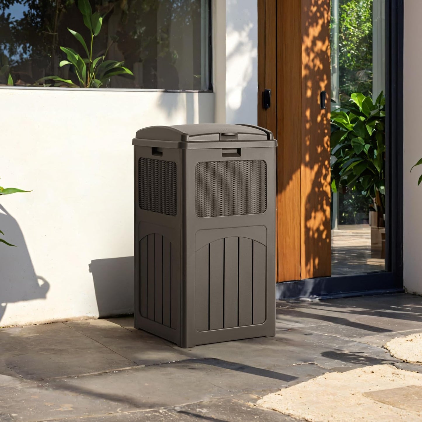 Devoko 33 Gallon Outdoor Trash Can, Hideaway Garbage Bins with Tiered Lid, Waterproof Resin Outside Waste Bins for Patio, Outside Pool, Backyard and Deck(1, Deep Brown)