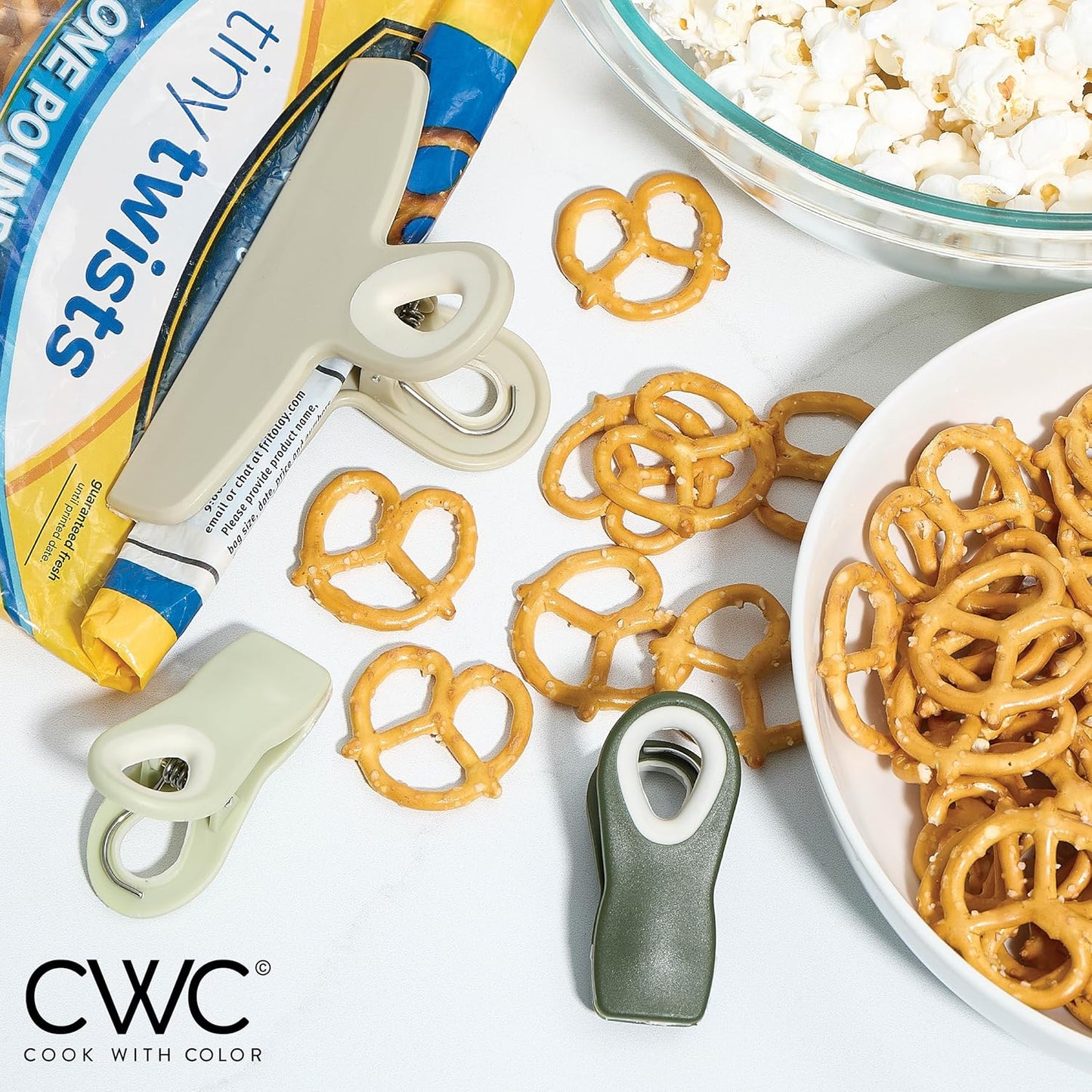 COOK WITH COLOR Bag Clips - Heavy Duty Chip Clip and Refrigerator Magnet Clips for Food Storage with Air Tight Seal Grip, Sage, Pack of 8